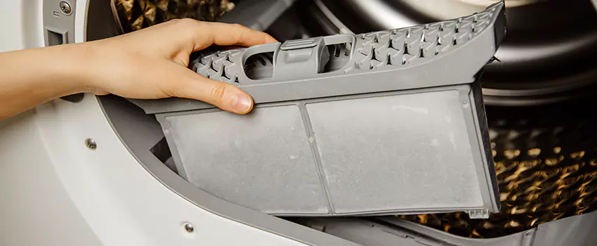 Signs Of A Clogged Dryer Lint Trap in Miamisburg, Ohio